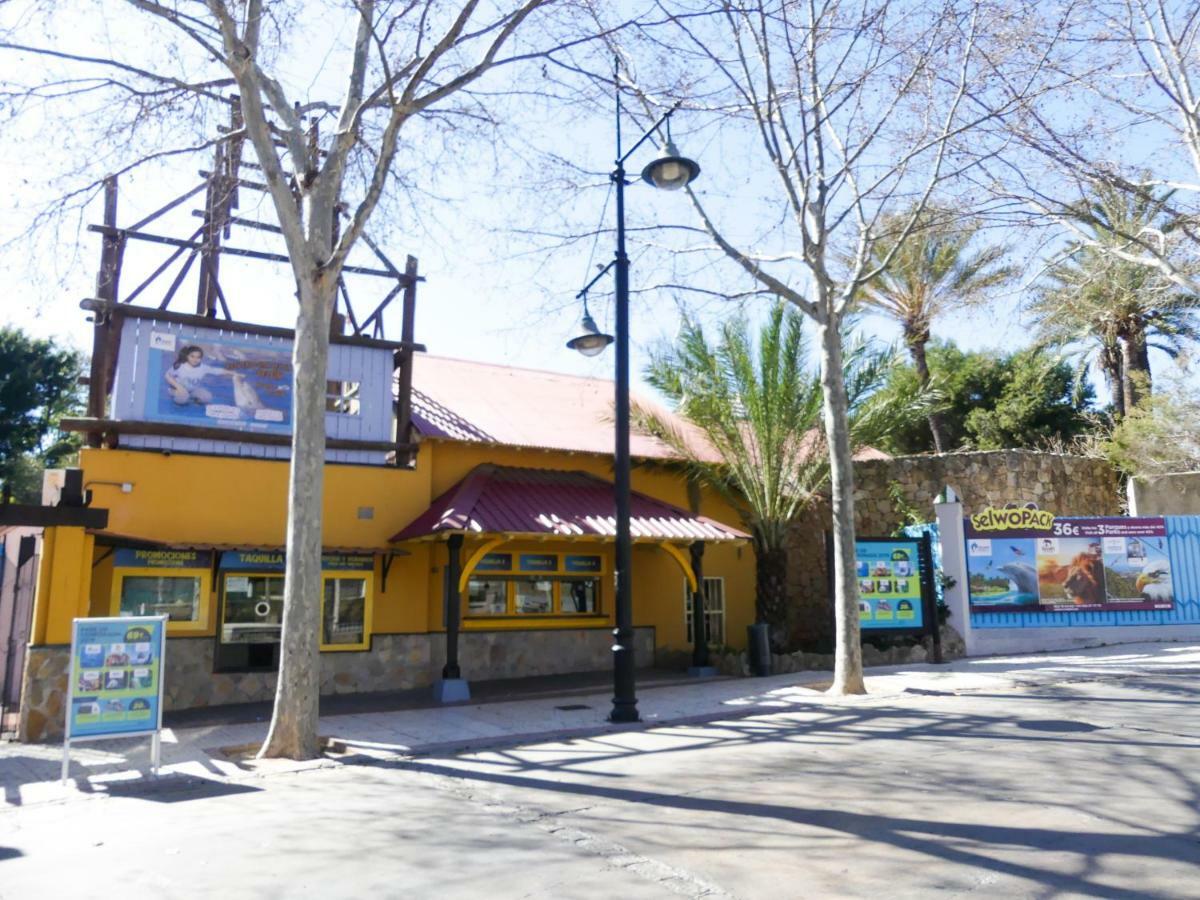 Apartamento Vacacional A 1 Minuto De La Playa - Carihuela Torremolinos Kültér fotó