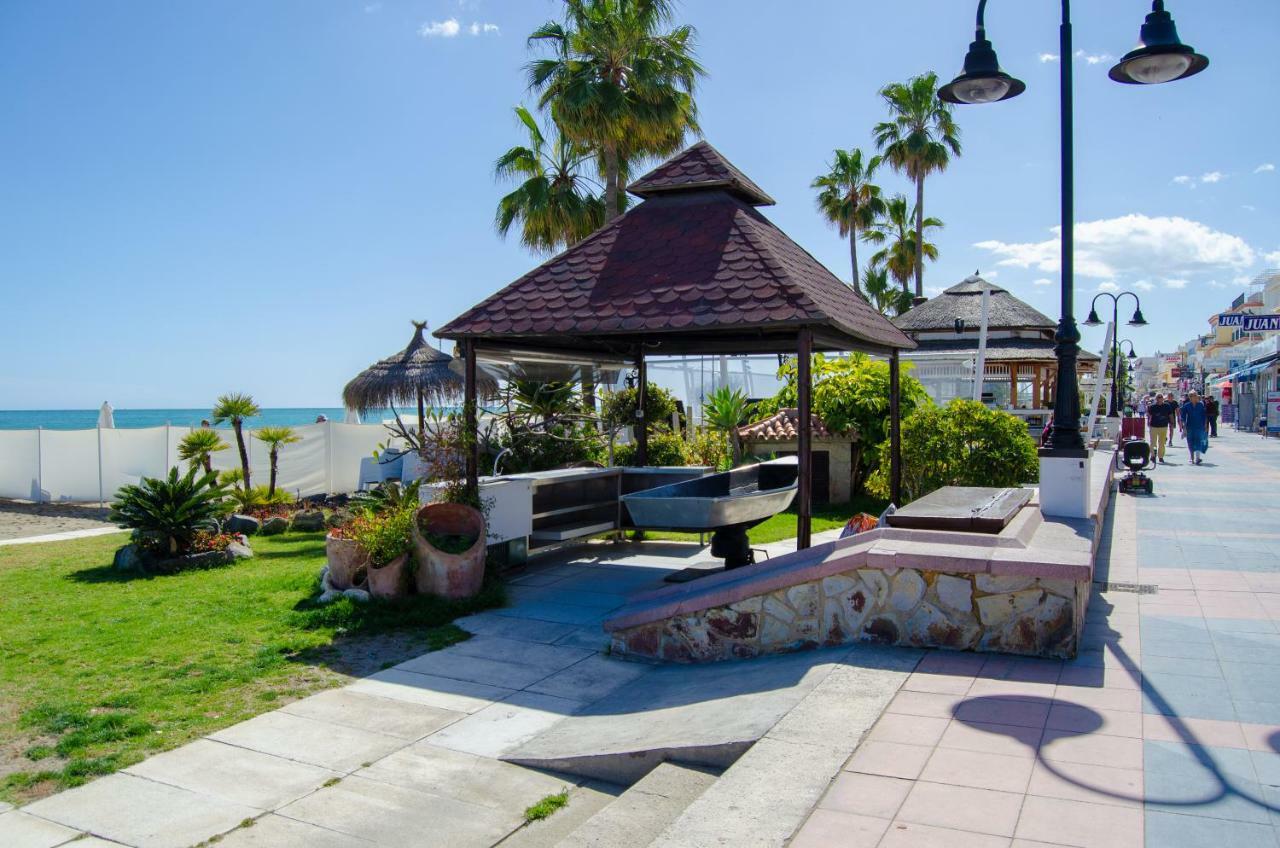 Apartamento Vacacional A 1 Minuto De La Playa - Carihuela Torremolinos Kültér fotó