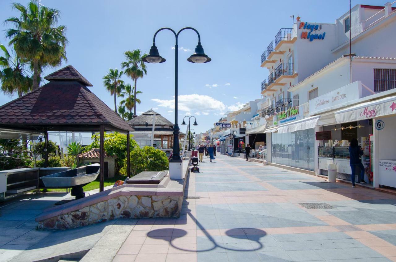 Apartamento Vacacional A 1 Minuto De La Playa - Carihuela Torremolinos Kültér fotó